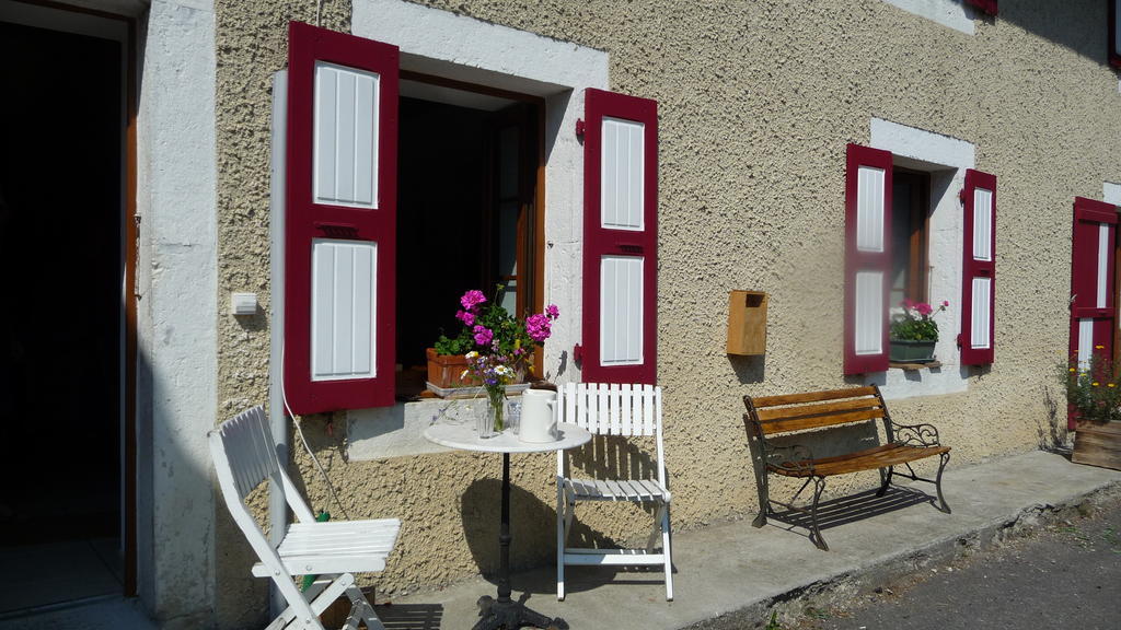 La Chouette A L'Heure Du Pinson Bed and Breakfast Saint-Pierre-d'Entremont  Eksteriør billede