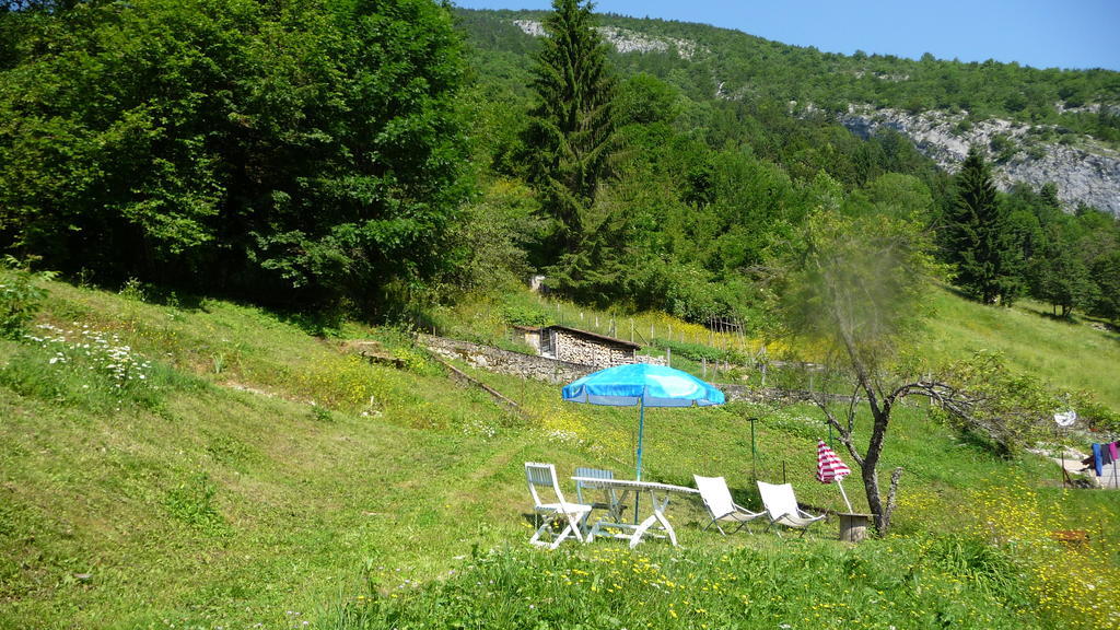 La Chouette A L'Heure Du Pinson Bed and Breakfast Saint-Pierre-d'Entremont  Eksteriør billede
