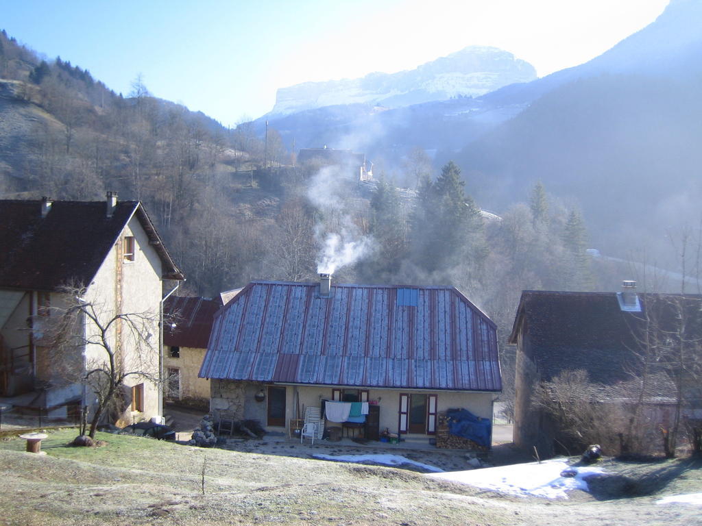 La Chouette A L'Heure Du Pinson Bed and Breakfast Saint-Pierre-d'Entremont  Eksteriør billede